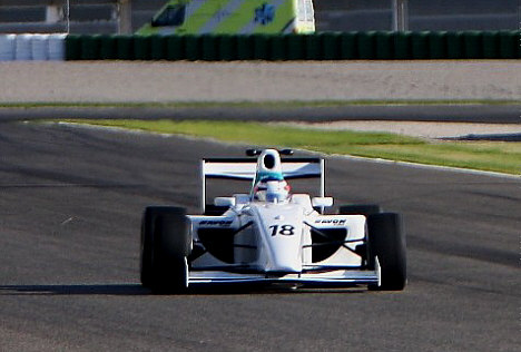 Johan Jokinen er klar til endnu en testrunde i Formel 2 raceren.
